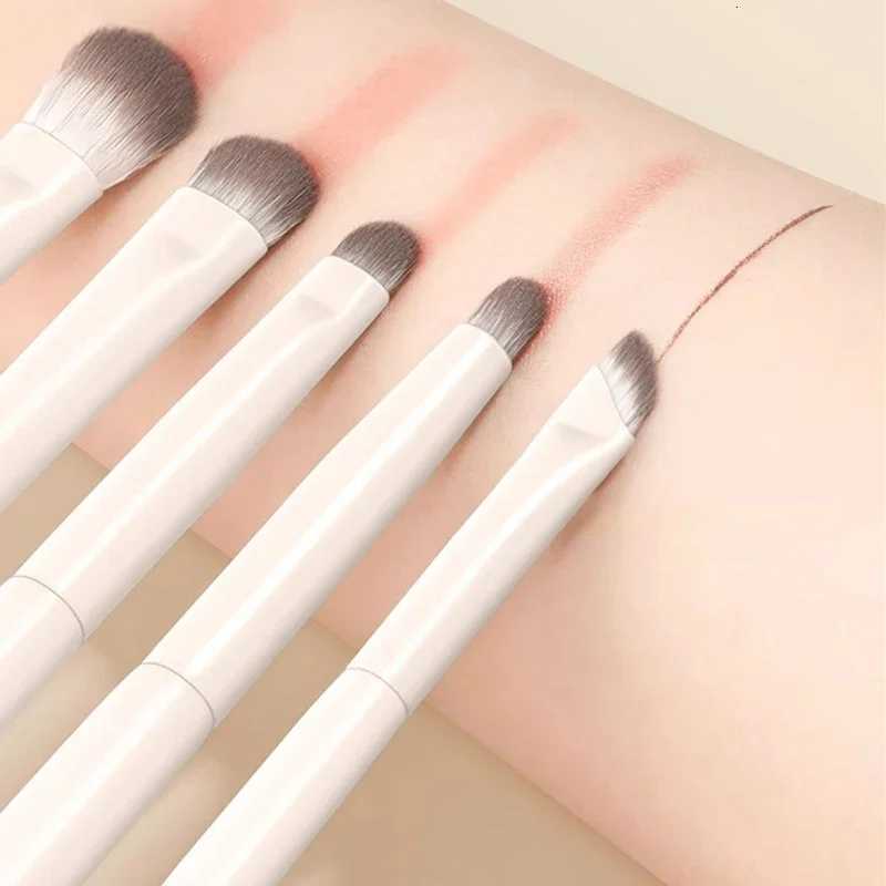 5/6/8/10pcs Natural Eye Makeup Brushes Set Detail Eyeshadow Brush Makeup Brush White Ultra Soft Eyeshadow Eyeliner Makeup Tool Z260408