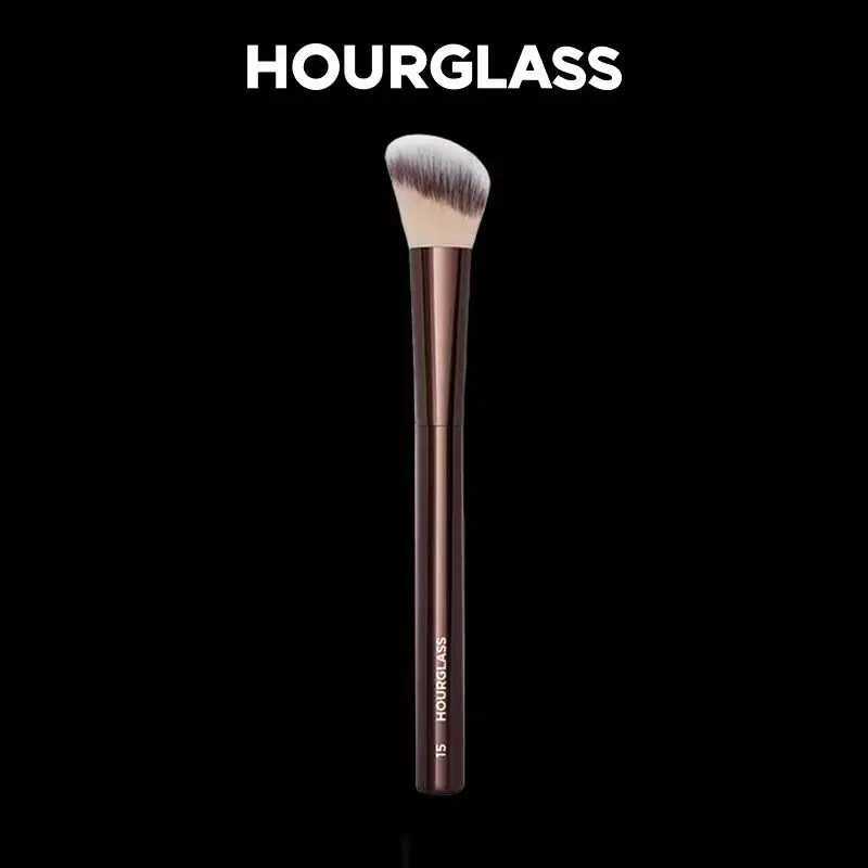 HOURGLASS No 15 Liquid Blush Brush Angled Contour Brush Loose Powder Brush Professional beauty tools Z260408