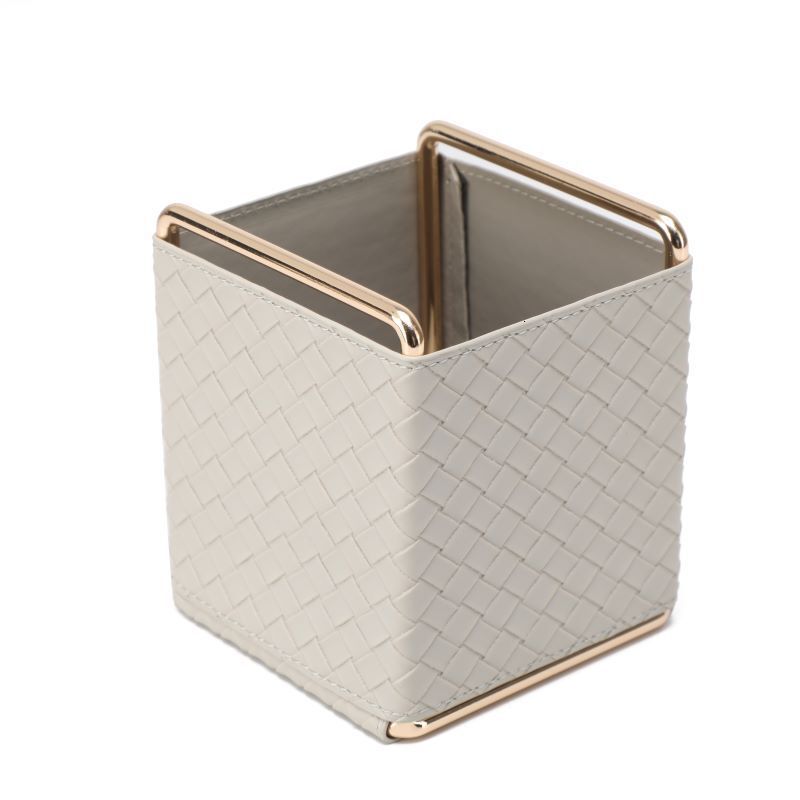Storage Basket Nordic Ins Style Woven Leather Diamond Lattice Desktop Remote Control Organizer Metal Makeup Brush Pen Holder