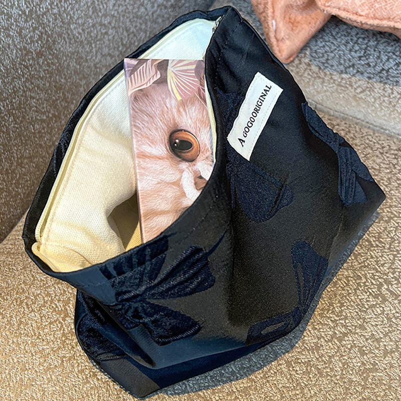 Storage Bag Niche Pure Black Noble Dark Pattern Bow Princess Design High Cool Style Travel Portable Zipper Canvas