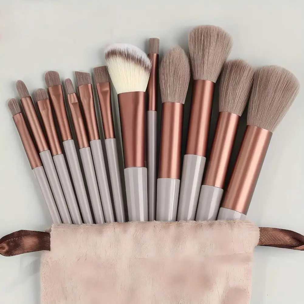 Professional Makeup Brush Set Soft Fluffy Foundation Powder Eyeshadow Blending Brushes Beauty Tool Kit for Women Z260408