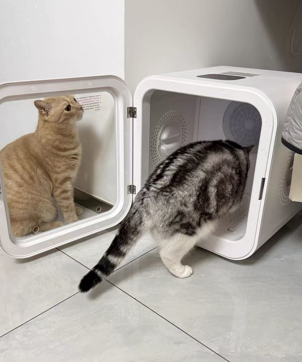 2026new Pet dog kennel Genki Cat kennel winter warm four seasons universal cold cat house winter closed cat kennel pet cage