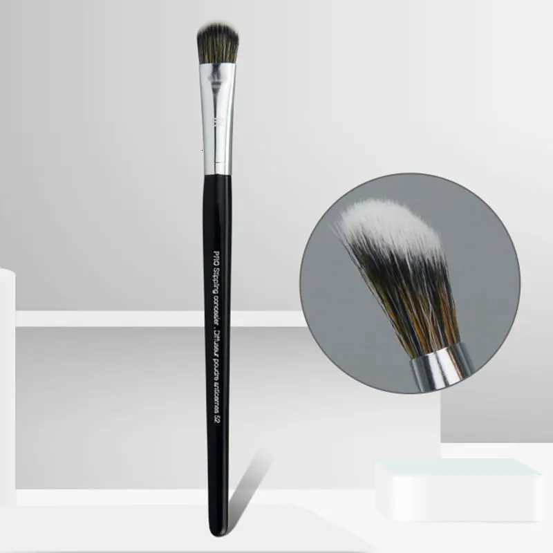 52 Facial Concealer Makeup Brushes Flat Head Nose Shadow Brush Quality Professional Beauty Makeup Tool Supplies Wholesale Z260408