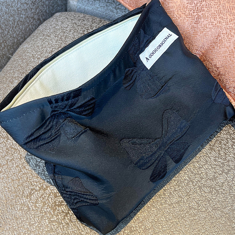 Storage Bag Niche Pure Black Noble Dark Pattern Bow Princess Design High Cool Style Travel Portable Zipper Canvas