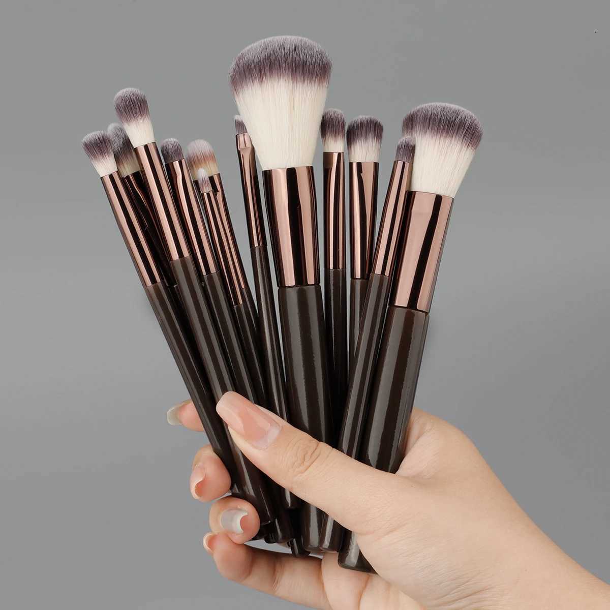 13PCS Makeup Brush Set Foundation Concealer Powder Eyeshadow Blush Brush Blending Cosmetic Beauty Tool for Face Z260408