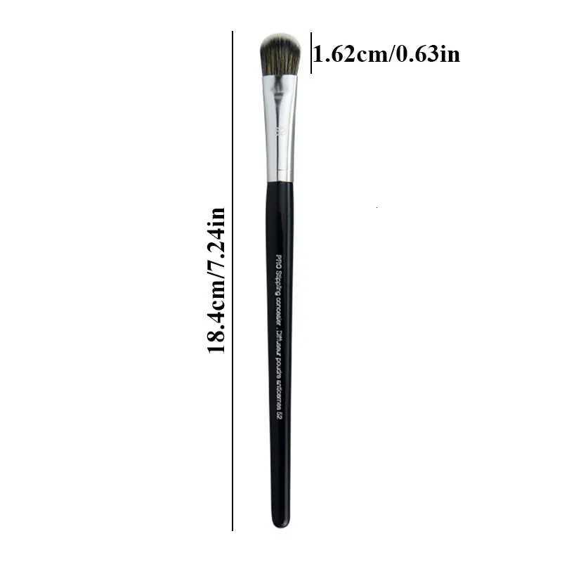 52 Facial Concealer Makeup Brushes Flat Head Nose Shadow Brush Quality Professional Beauty Makeup Tool Supplies Wholesale Z260408