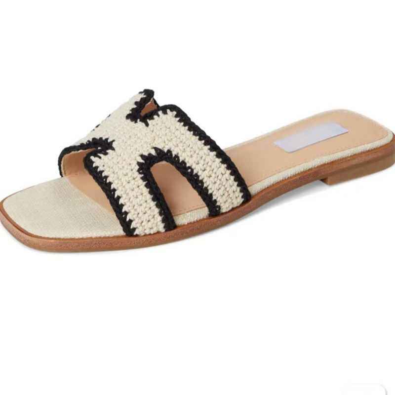 2026 new classic versatile woven designer slippers for summer outdoor home travel beach flat slippers for women