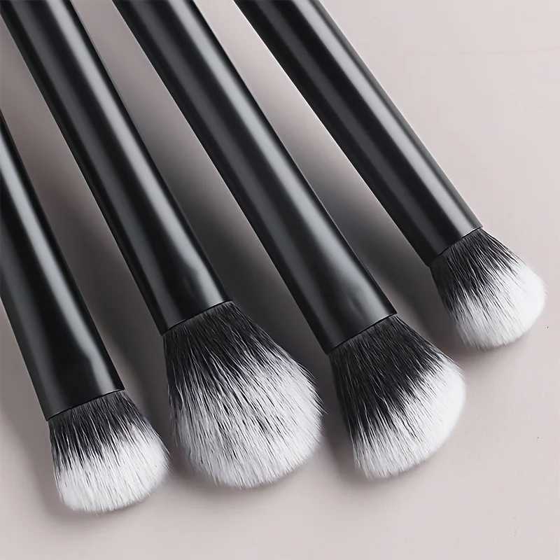 8pcs Makeup Brush Set - Silky-Soft Synthetic Bristles for Foundation Blush Eyeshadow Easy Clean Cosmetic Kits Z260408