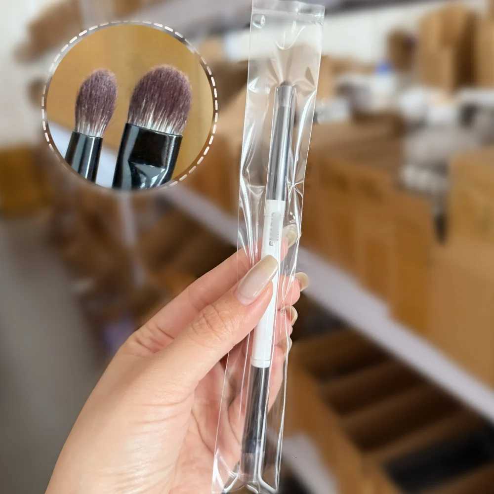 F4 Dual-Ended Foundation Face Brush Double-ended Powder Blush Contour and Eyeshadow Concealer Makeup Brushes Z260408