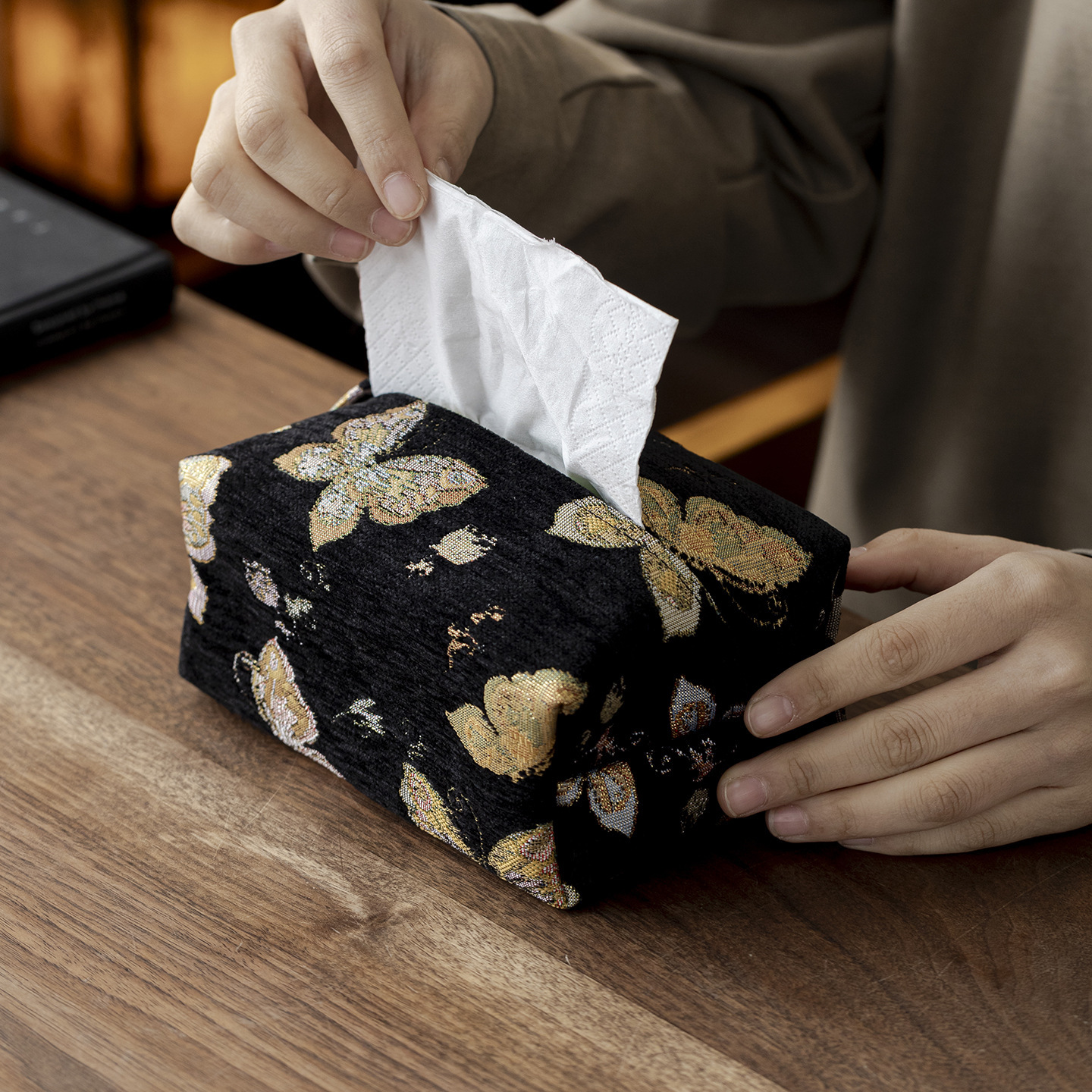 Tissue Box Cover Gold Butterfly Brocade Ink Background New Chinese Style Imitation Silk High End Tea Fabric Dustproof Tissue Holder For Living Room