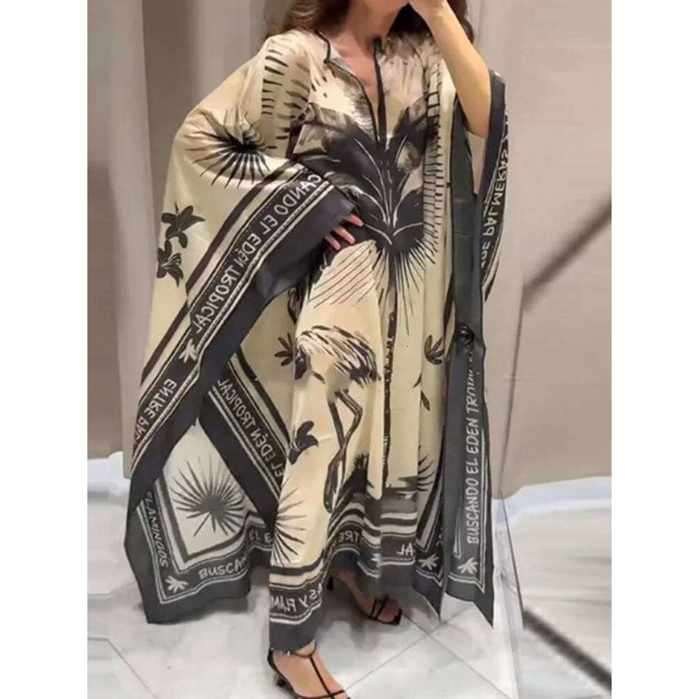 Famous brand Spring New Bat Sleeve Robe Maxi Ladies Elegant Turtleneck Loose Party Women Chic Pleated Graphic Banquet Dress MAKOUFEI
