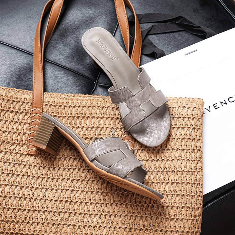 Free shipping designer shoes Women's Slippers 2026 New Summer Fashion Versatile Flat Sandals for Beach Travel and Casual Wear