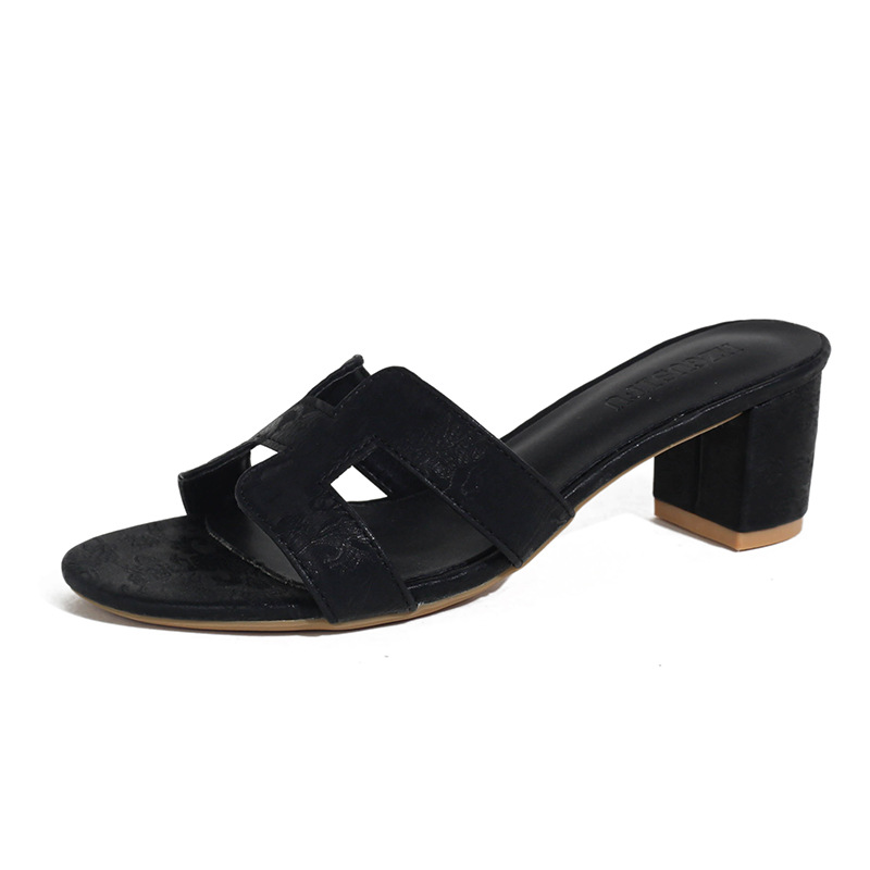 Free shipping Designer Slippers Designer Slip-On House Shoes with Comfortable Cushioning high quality Luxury summer