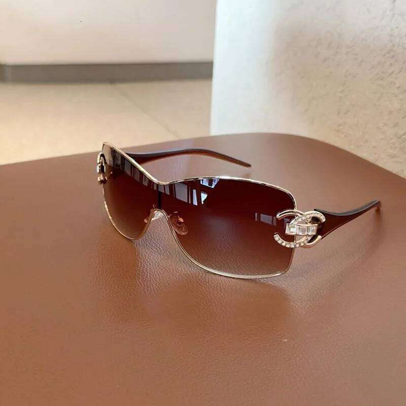 New One-Piece Large-Frame Diamond-Set European And American Fashion Trend Sunglasses Women