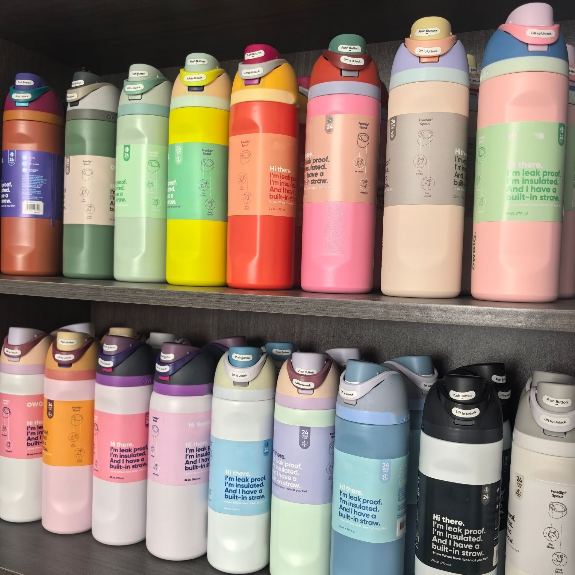 Designer Tumblers Vacuum Insulated Mug Stainless Steel Sports Water Bottle BPA Free Tritan Material With Handle And Leak-proof Lid