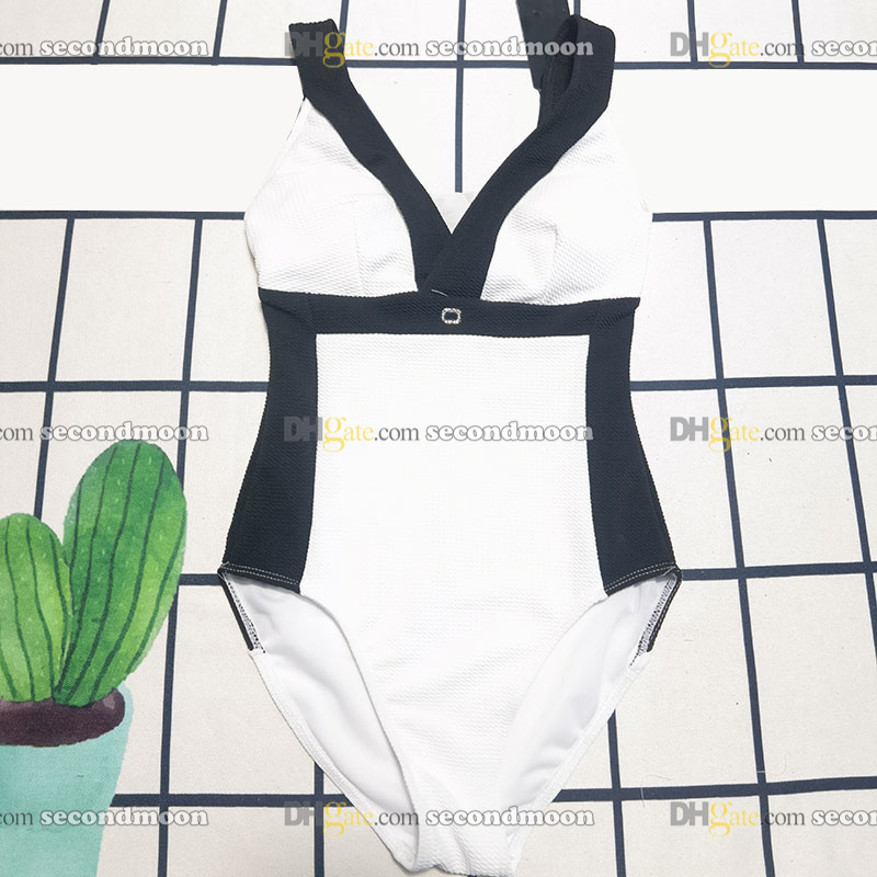 Luxury Women Monokini Swimwear Designer V Neck Bodysuit Slim Fit Beachwear Summer Cover Up Swimsuit