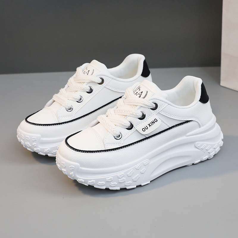 Thick-Soled Sneakers for Women 2026 New Autumn Winter Casual Sports Versatile Height-Increasing Dad White Leather Surface Platform Shoes