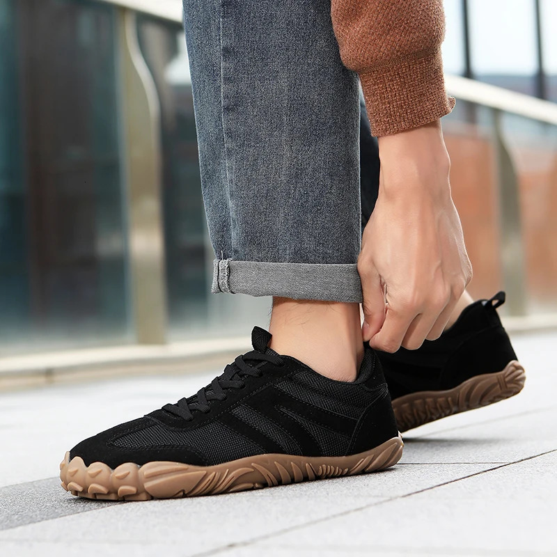 2026 Wide Toe Barefoot Shoes Mens Womens Zero Drop Minimalist Sneakers Retro Outdoor Non Slip Walking Shoes Casual Sneaker 260409