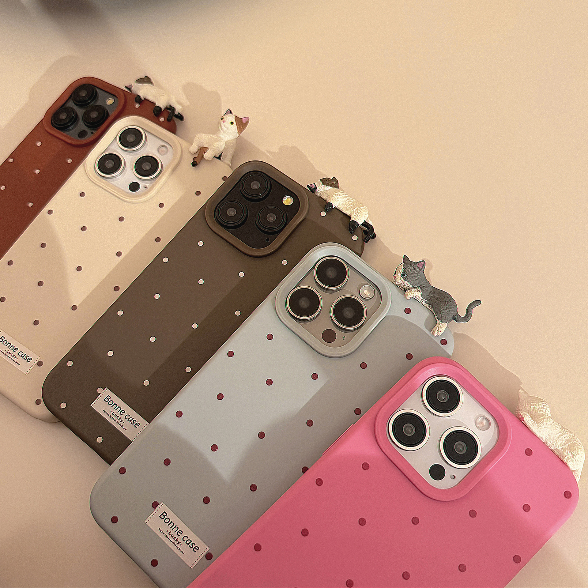 Cute 3D Lying Cat Phone Case for iPhone 17 Pro Max, Minimalist Polka Dot Cover for iPhone 15 13