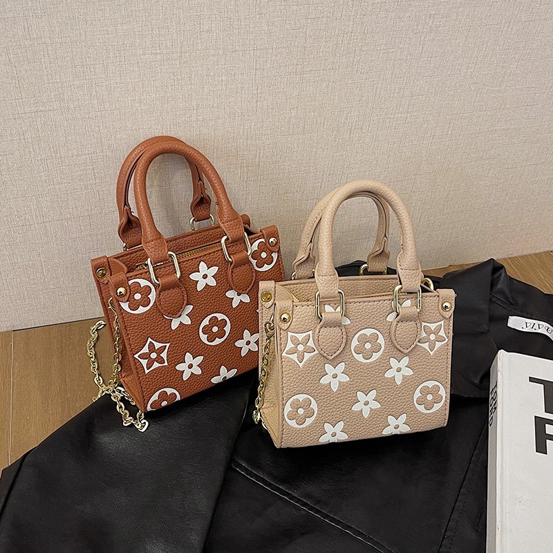 Color-Block Handbag for Women New Versatile Textured Stylish Tote French Commuter High-End Crossbody Bag
