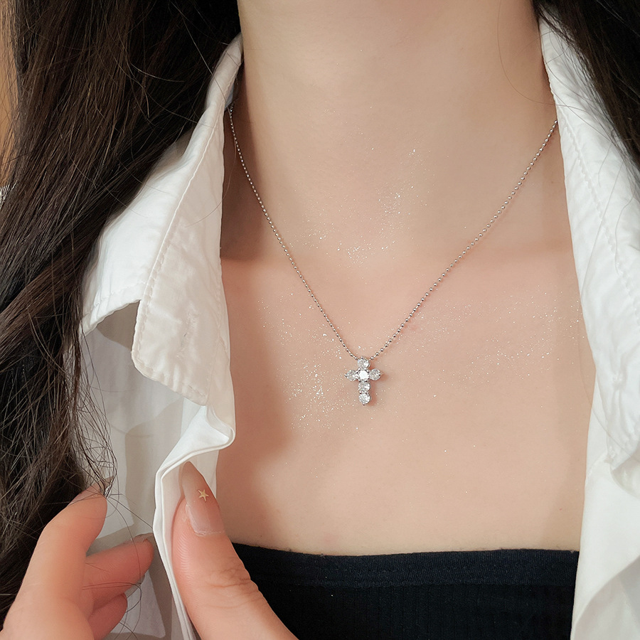Luxury Double-Layer Cross Zircon for Women, High-End Niche Design, Vintage Layered Clavicle Chain Pendant Necklace - view 3
