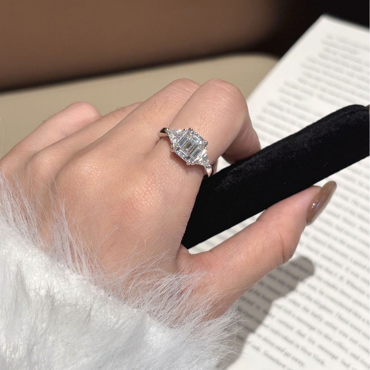 Rulalei Gorgeous Luxury Jewelry Wedding Rings Genuine 100% 925 Sterling Silver Emerald Cut White Lab Moissanite Diamond Elegant Party Eternity Band Ri
