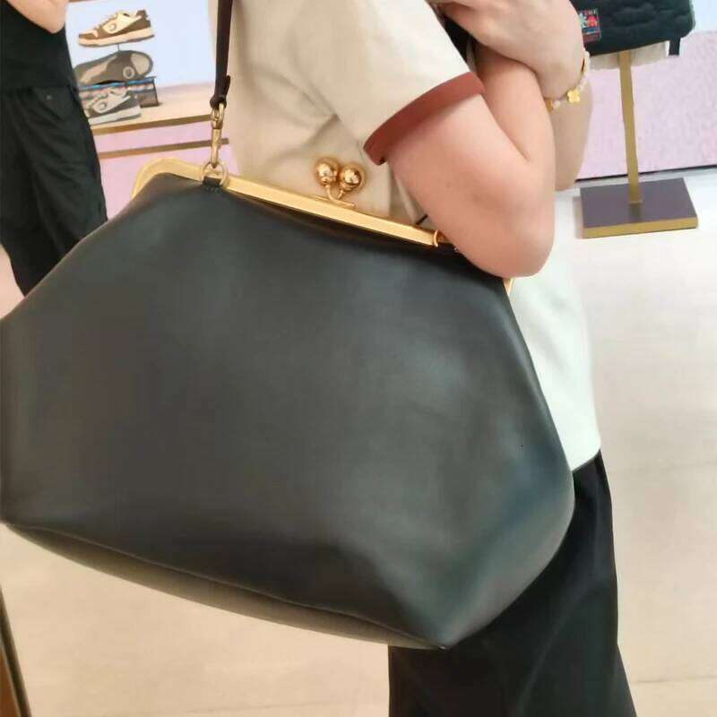 Women's Shoulder Exquisite Irregular Design Seashell Handbag Large Capacity Clip Clutch Elegant Evening Bag Kl928