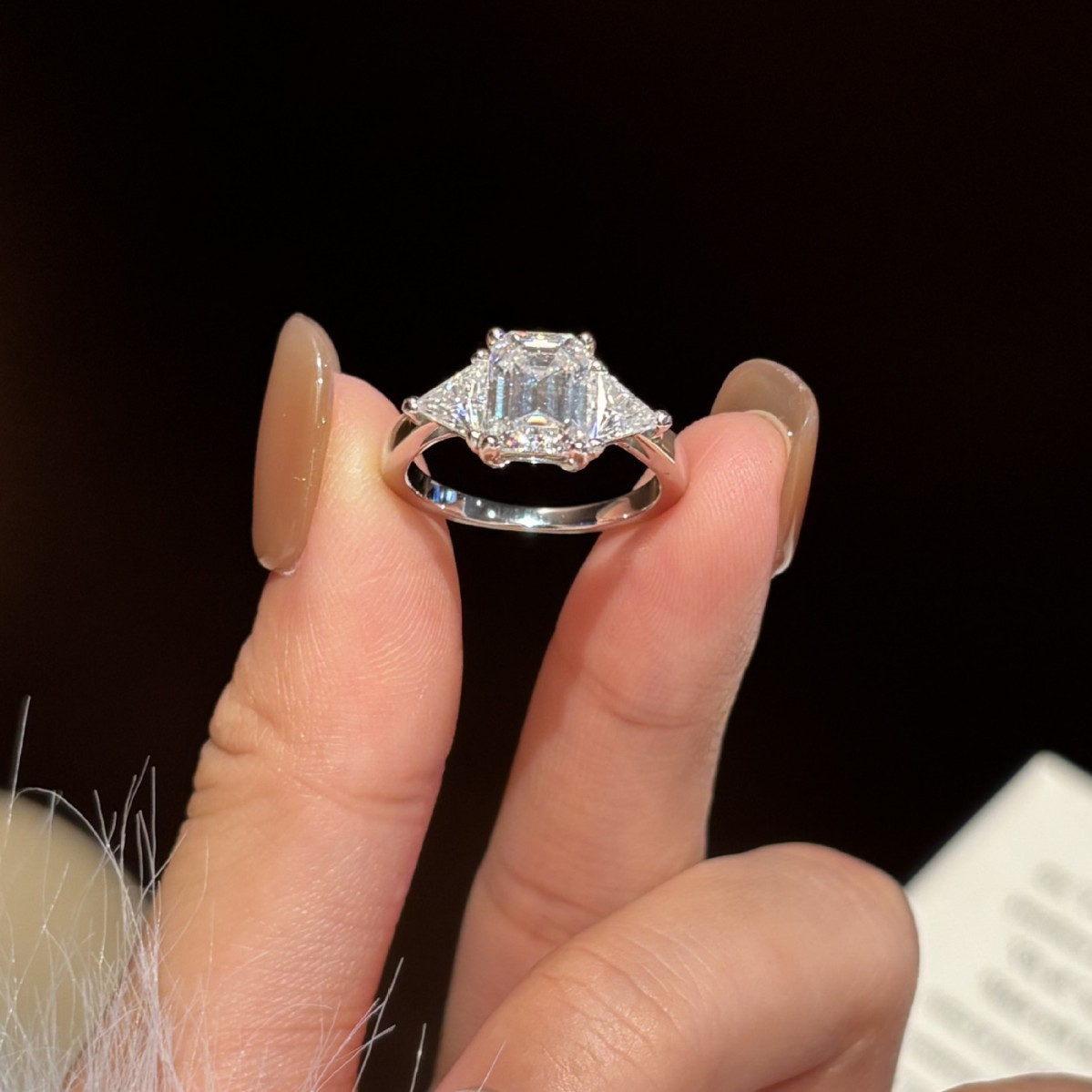 Rulalei Gorgeous Luxury Jewelry Wedding Rings Genuine 100% 925 Sterling Silver Emerald Cut White Lab Moissanite Diamond Elegant Party Eternity Band Ri