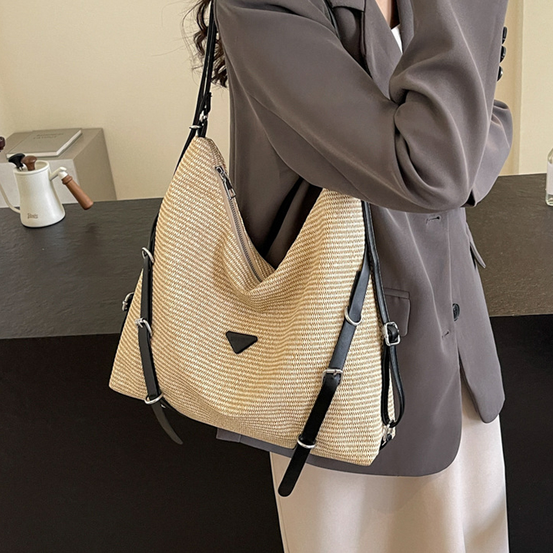 Free Shipping Latest Female Tote Bag Large Capacity Commuter Versatile Design Single Shoulder Large Capacity Slant Fake Beach Bag