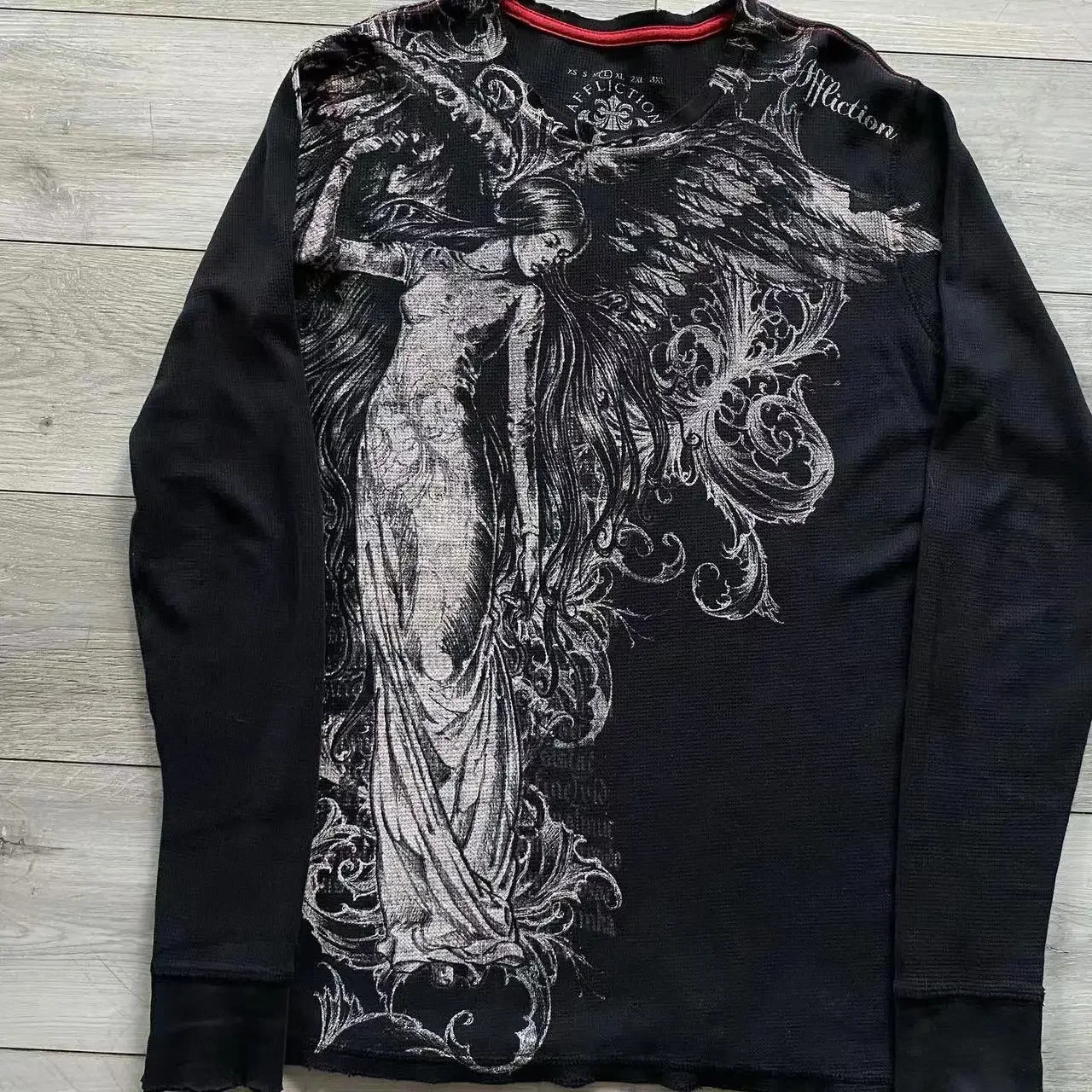 90s Affliction T shirt Hip Hop Round Neck Oversized Long sleeved T shirt Mens Womens Casual Gothic Clothing Tops Streetwear260408