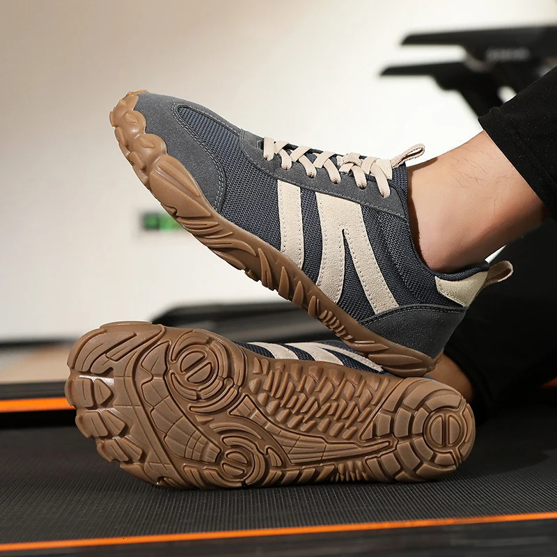 2026 Wide Toe Barefoot Shoes Mens Womens Zero Drop Minimalist Sneakers Retro Outdoor Non Slip Walking Shoes Casual Sneaker 260409