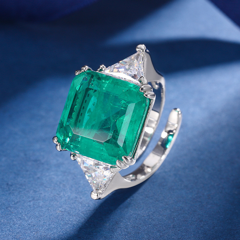 Model Gold-Plated Copper Fashion Imitation Gemstone Princess Cut 1414 Ring for Women 250908