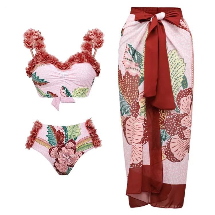 2025 One-Piece Conservative Tummy-Control Slimming Vacation Beach Hot Spring Swimsuit French One-Piece Bikini