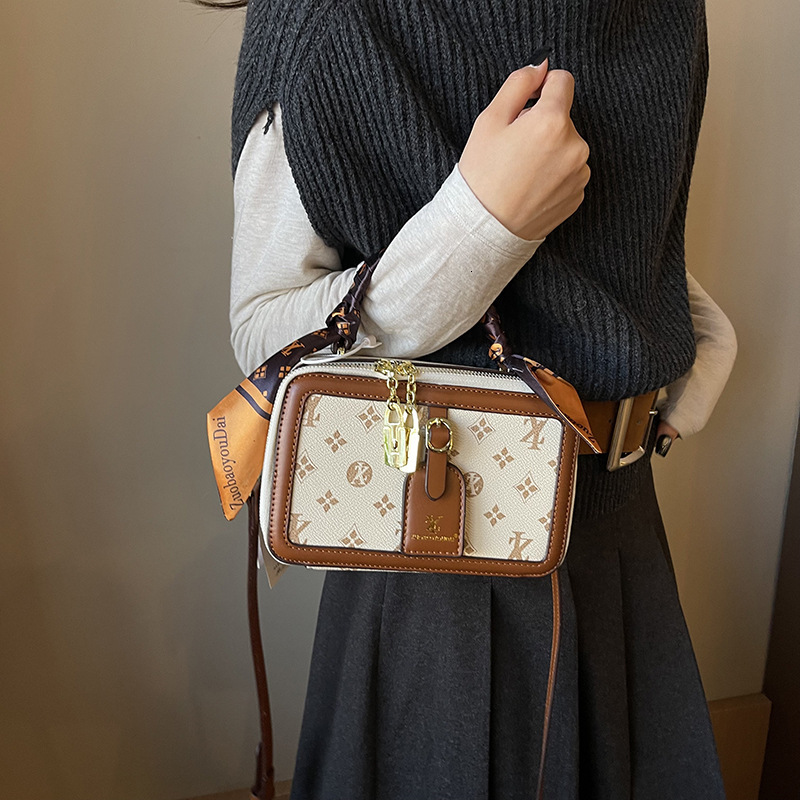 High-end women's new model printed fashion box bag, elegant ladies versatile shoulder and crossbody bag