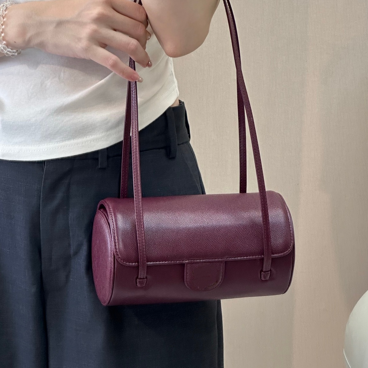 2026 Summer Round Flap Designer Bag 12A Master Quality Grained Calfskin Women Handbag With Double Leather Strap Shoulder Bags Luxury Fashion Handbags Small Purses