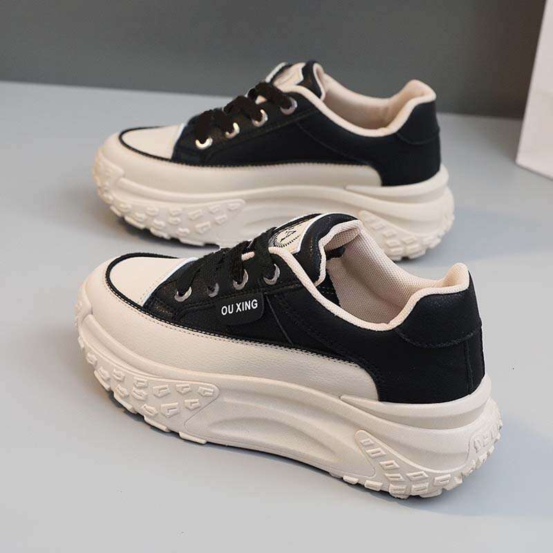 Thick-Soled Sneakers for Women 2026 New Autumn Winter Casual Sports Versatile Height-Increasing Dad White Leather Surface Platform Shoes