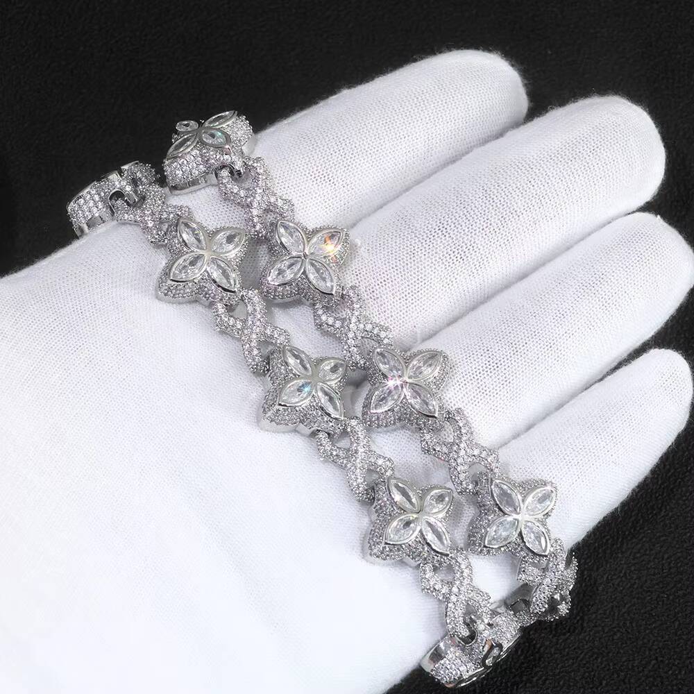 NUOYA Iced Out Diamond Four Leaf Clover Infinity Miami Cuban Link Chain Necklace Hip Hop Custom Jewelry Gift for Men Women