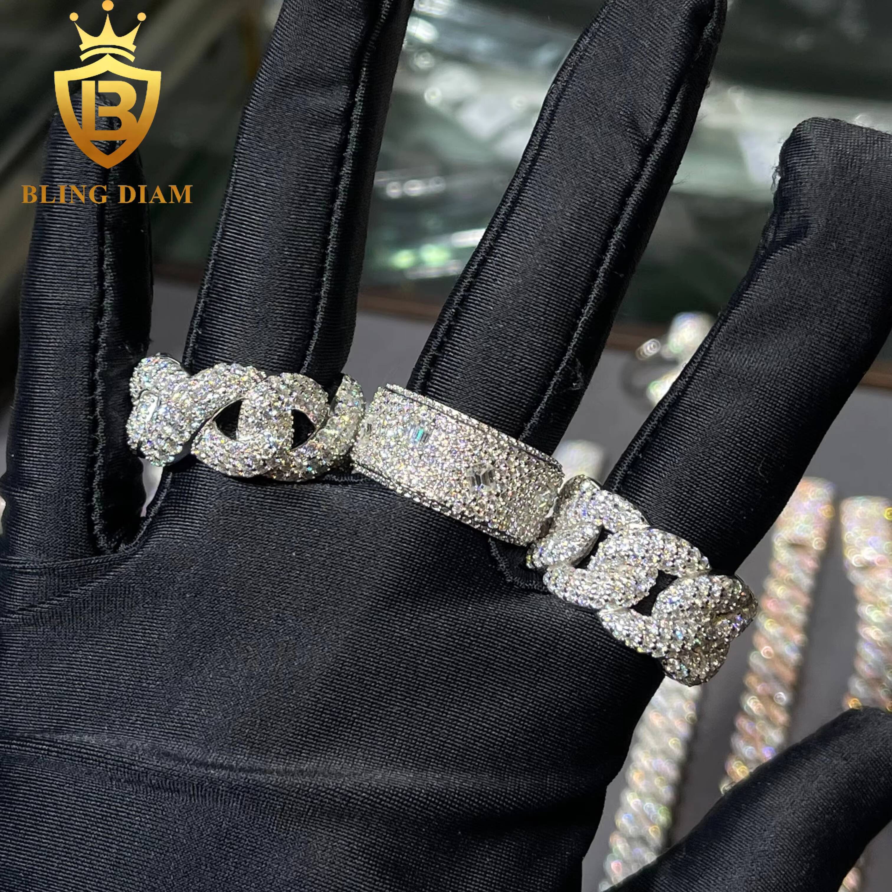 Wholesale Hip Hop Rapper Rock Jewelry 925 Sterling Silver Ice Out Vvs Moissanite Cross Rings Collection for Mens