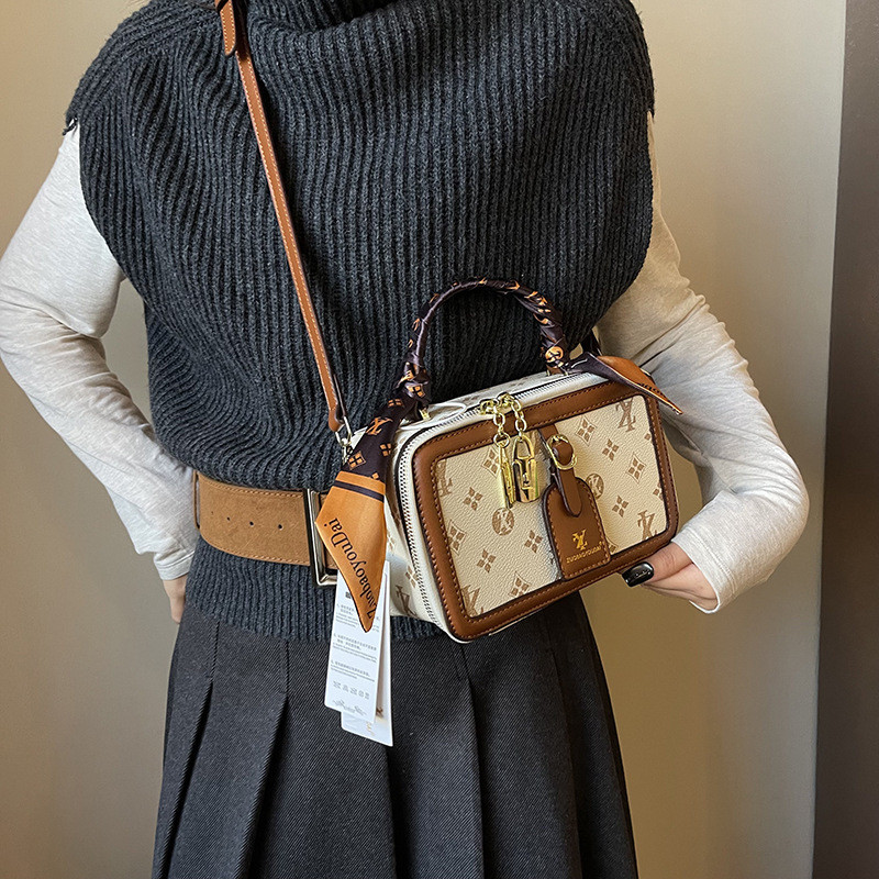 High-end women's new model printed fashion box bag, elegant ladies versatile shoulder and crossbody bag