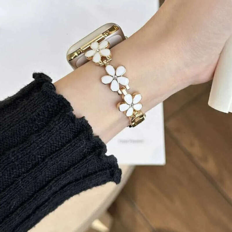 Designer Straps Watchbands for Apple Watch Band Luxury Gold White Flower Metal Strap for iWatch 38mm 40mm 41mm 42mm 44mm 45mm 46mm Series 1-11