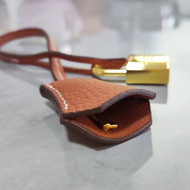 Lock Sewing Handbag Pendant Cow Leather Charm Bagpack Ornament Vintage Car Keychain Hanging Bag Pendant Accessories 260410
