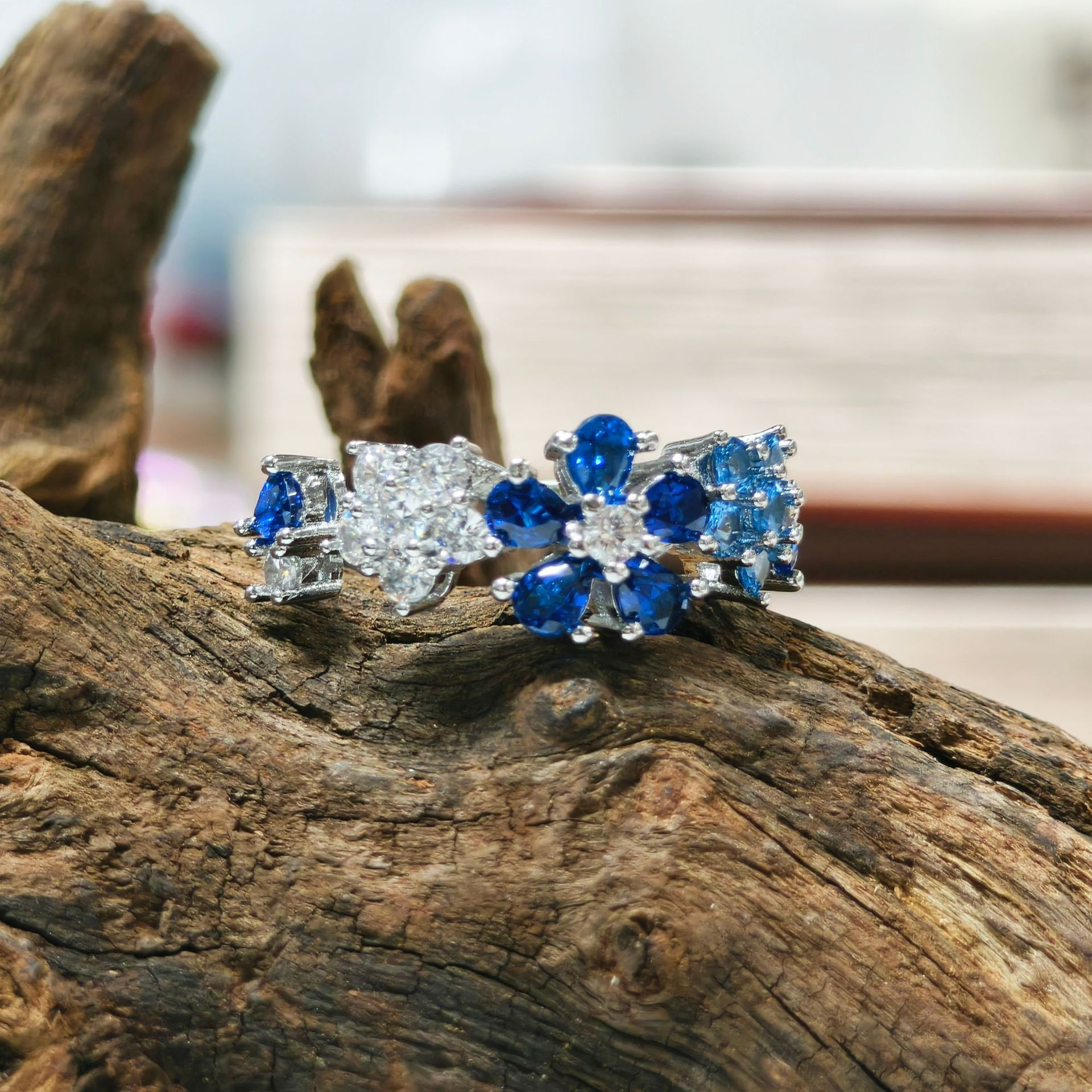 Women Jewelry Bracelets Charm Bracelets Real Gold Plated French Zircon Letter Simple Fashion Versatile High-End new