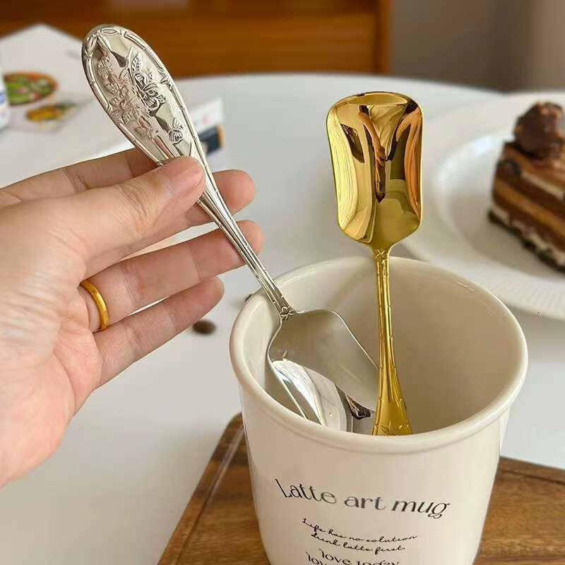 Stainless steel with exquisite and attractive design, luxurious butterfly embossed square head household ice cream spoon, dessert spoon 2ps