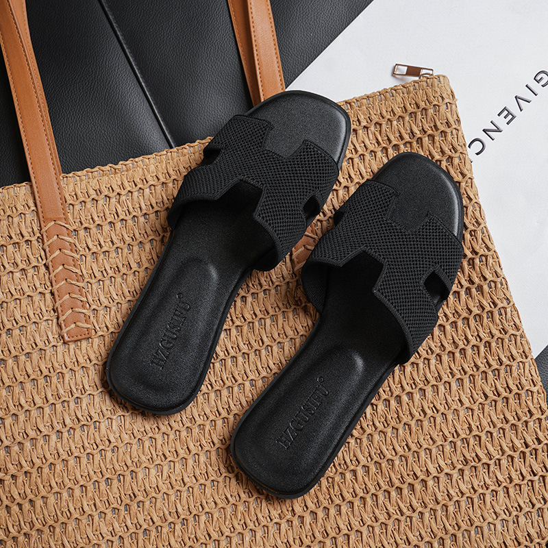 Free shipping Designer Slippers Designer Slip-On House Shoes with Comfortable Cushioning high quality All-match Sophisticated