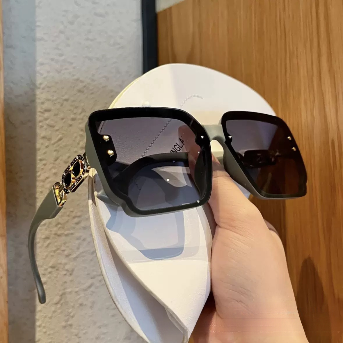 New Designer Square Frame Luxury Polarized Sunglasses With UV Protection Feature - High-end Outdoor Texture Beach Sunglasses For Sports And Leisure Ac