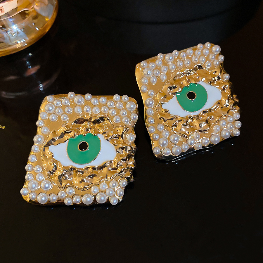Silver needle European American pearl diamond-shaped oil drop eye stud earrings, unique and creative exaggerated earrings with a niche design for wome - view 8