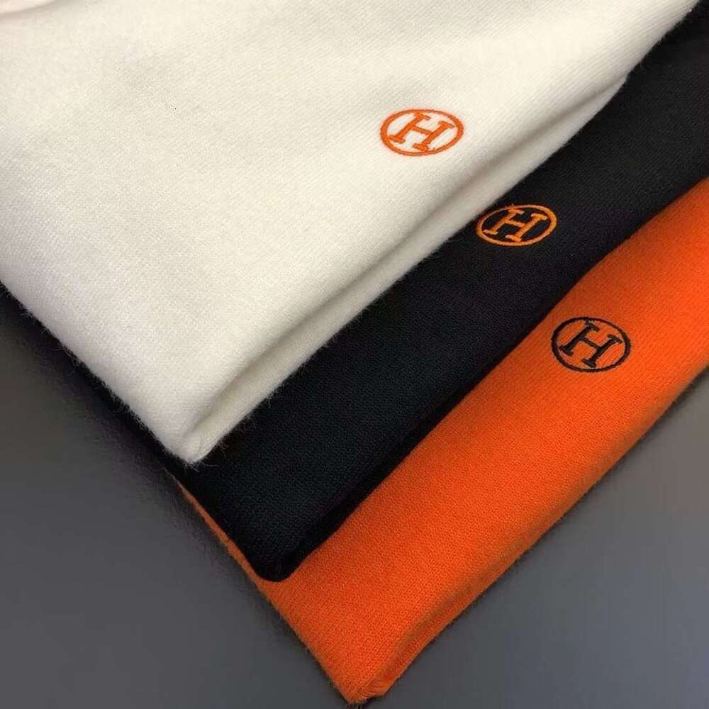 Fashion Brand Chest Embroidered Letters Simple Round Neck Warm Knit Autumn Winter Youth Luxury Versatile Sweater For Men