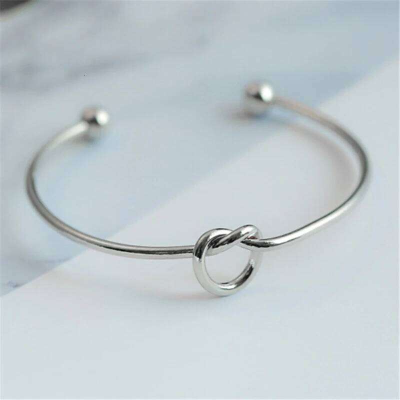 Trendy Open Bracelet Bangles for Women Metal Twist Round Circle Charms Cuff Bangle Simple Golden Silver Color Jewelry Gift 26L0407