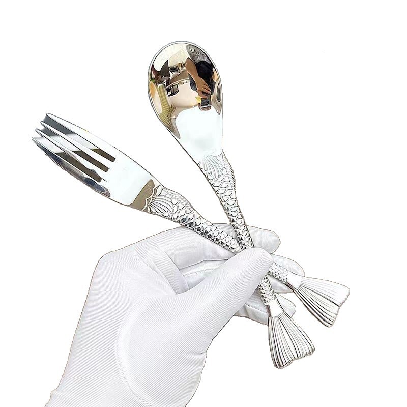 New stainless steel luxury mermaid tail embossed for eating watermelon, children's dessert fork and spoon 2pcs