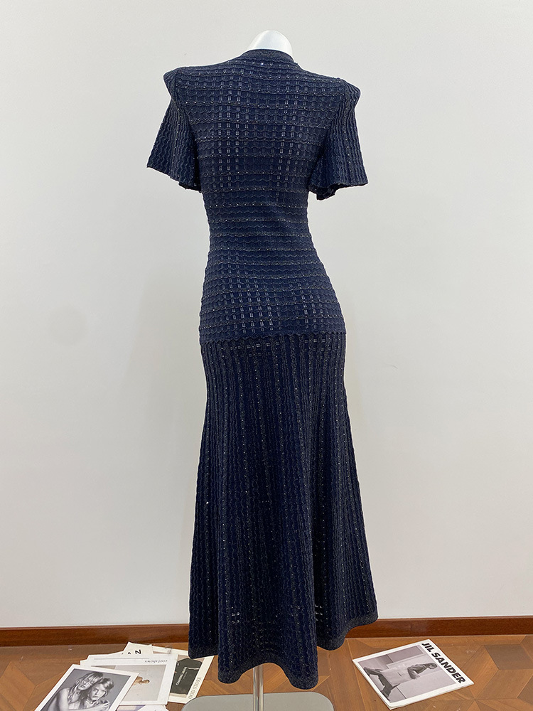 Casual Dresses Women's Knitted Midi Dress Elegant Round Neck Diamond Embellished Waist Cinched Ladies Short Sleeved Long Robe With Buttons